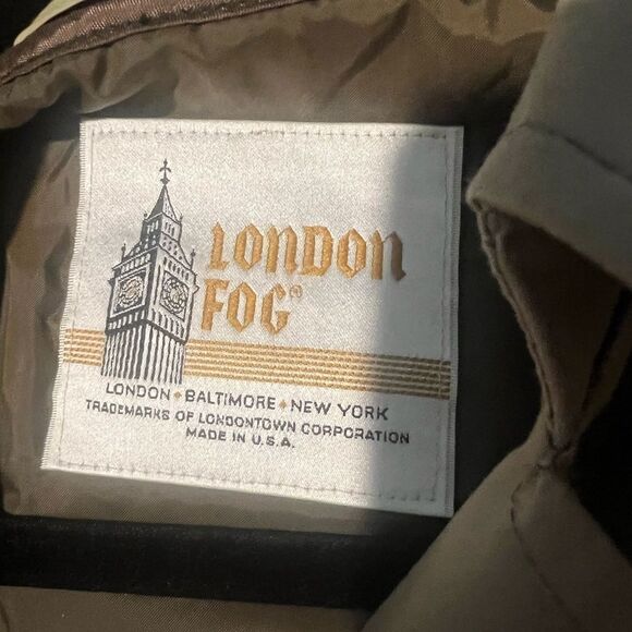 Vintage London Fog Men's Tan Trench Coat Insulated Lining Included Sz. 42 Long - Picture 2 of 12